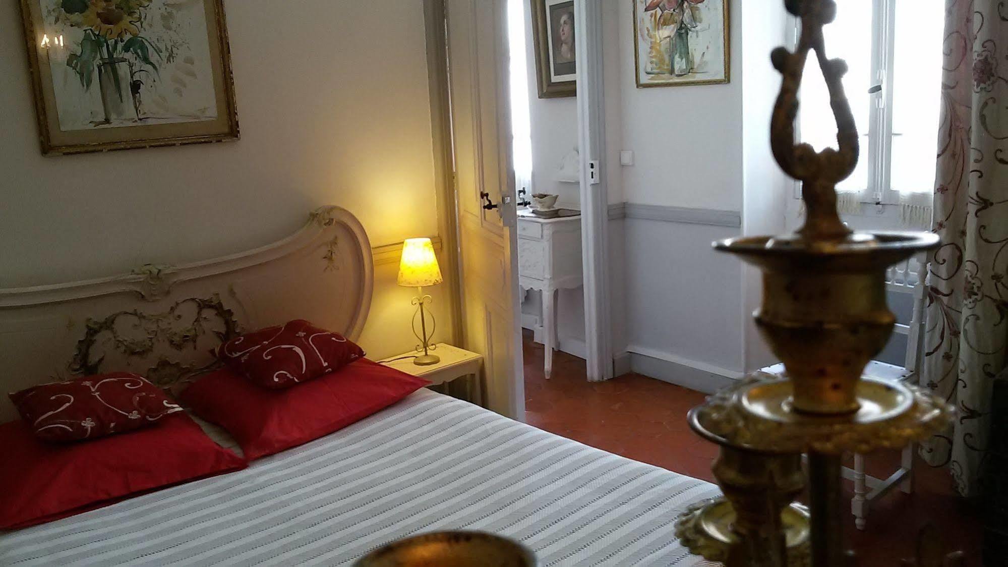 Bed and Breakfast L'Ile Aux Mimosas Tautavel Екстер'єр фото
